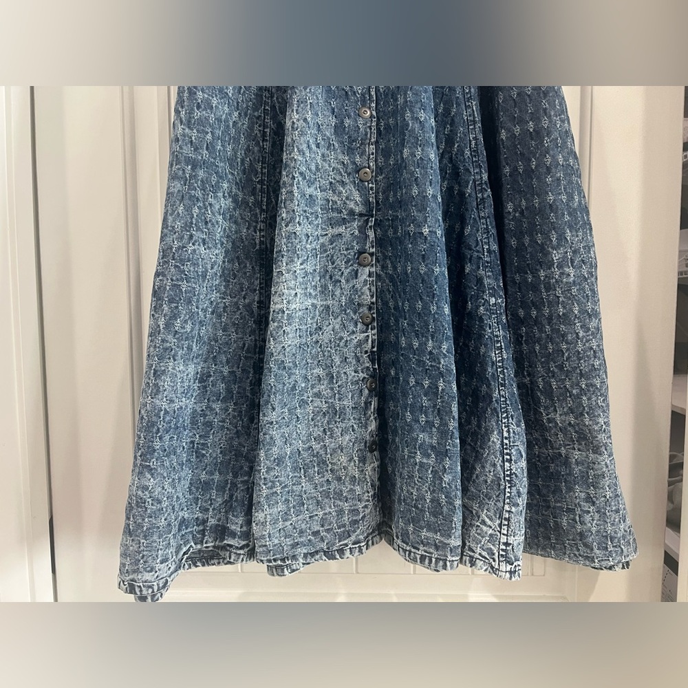 True Vintage Blue Denim Pleated Long Button Down Skirt Women’s Size XS/S Western - Picture 3 of 9